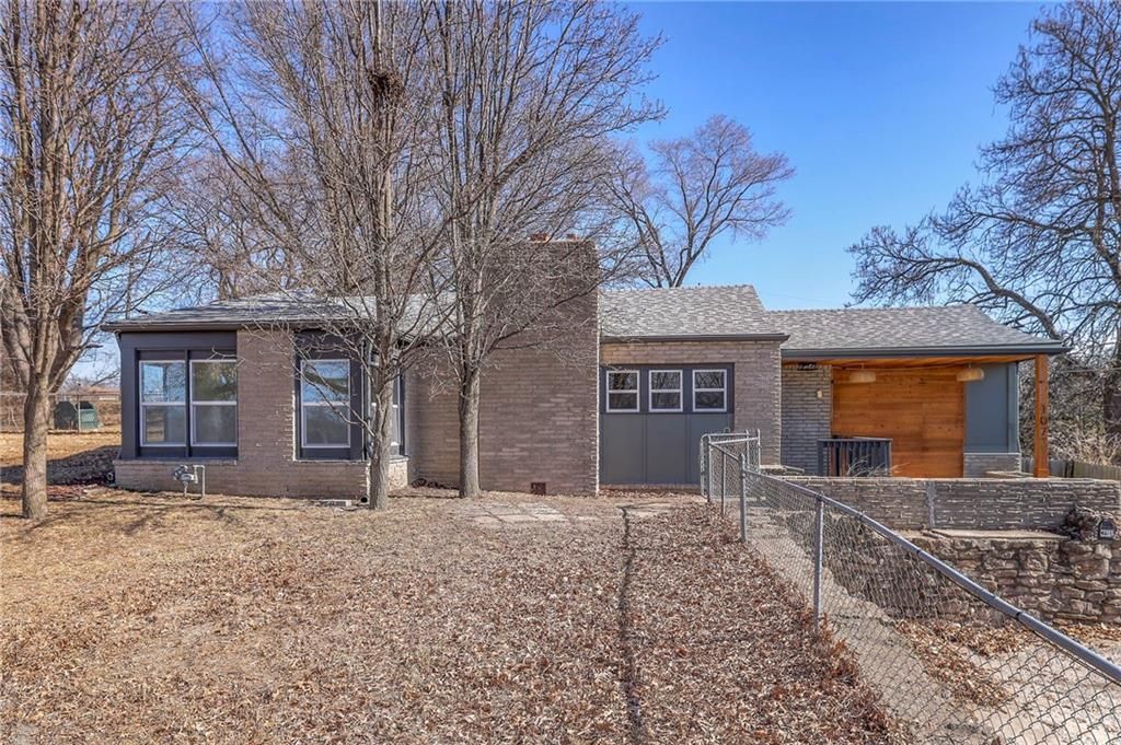 107 S Claremont Avenue, Independence, MO 64054 Main Photo