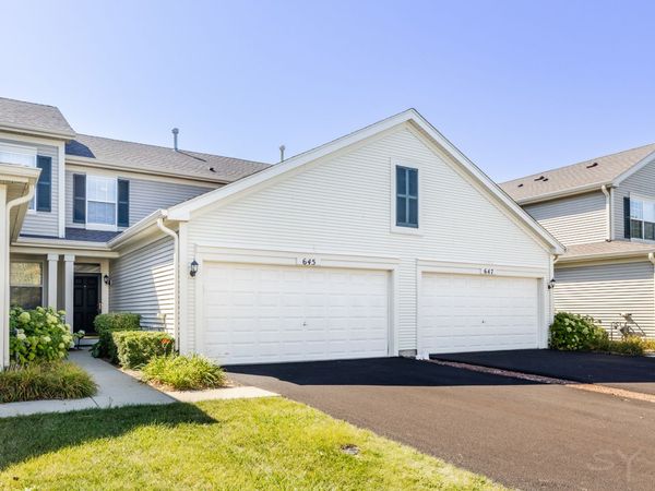 645 W Jonathan Drive, Round Lake, IL 60073