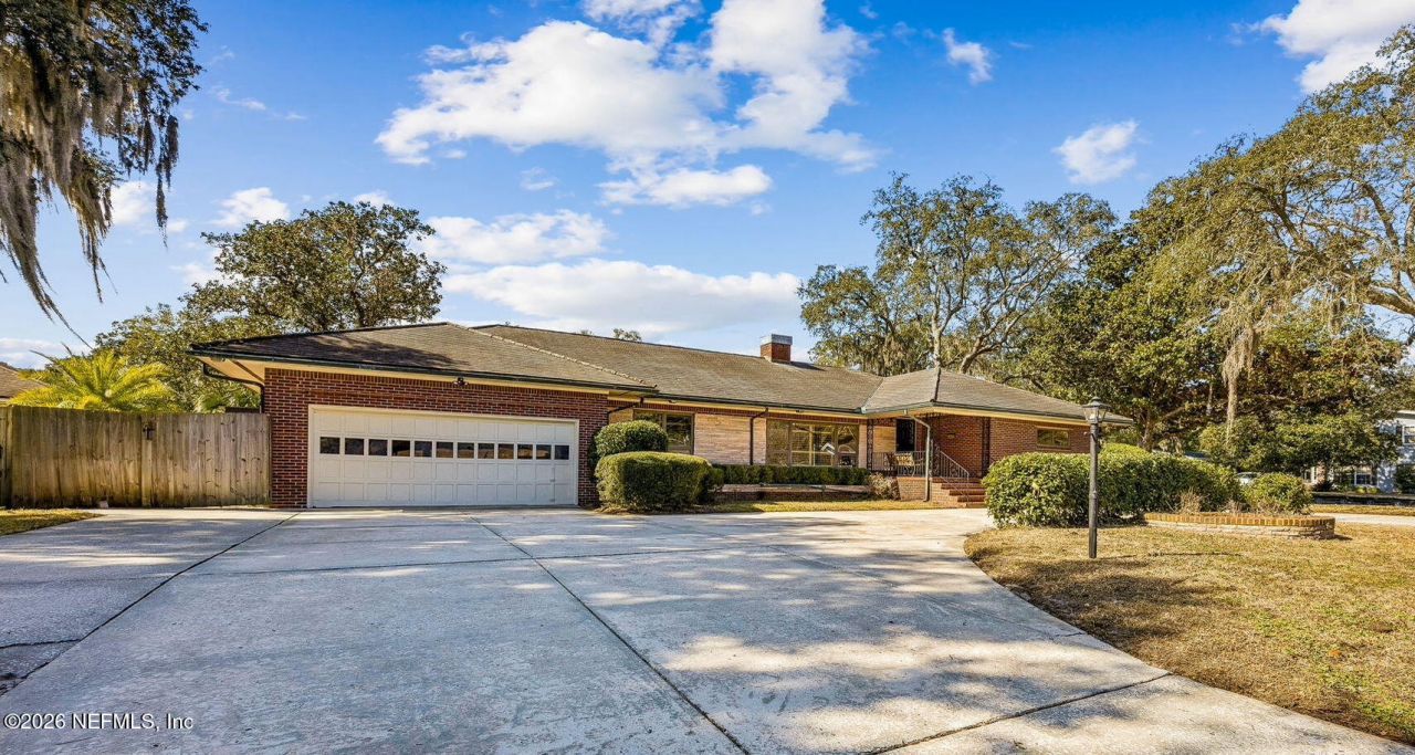 4768 QUEEN Lane Jacksonville, FL 32210