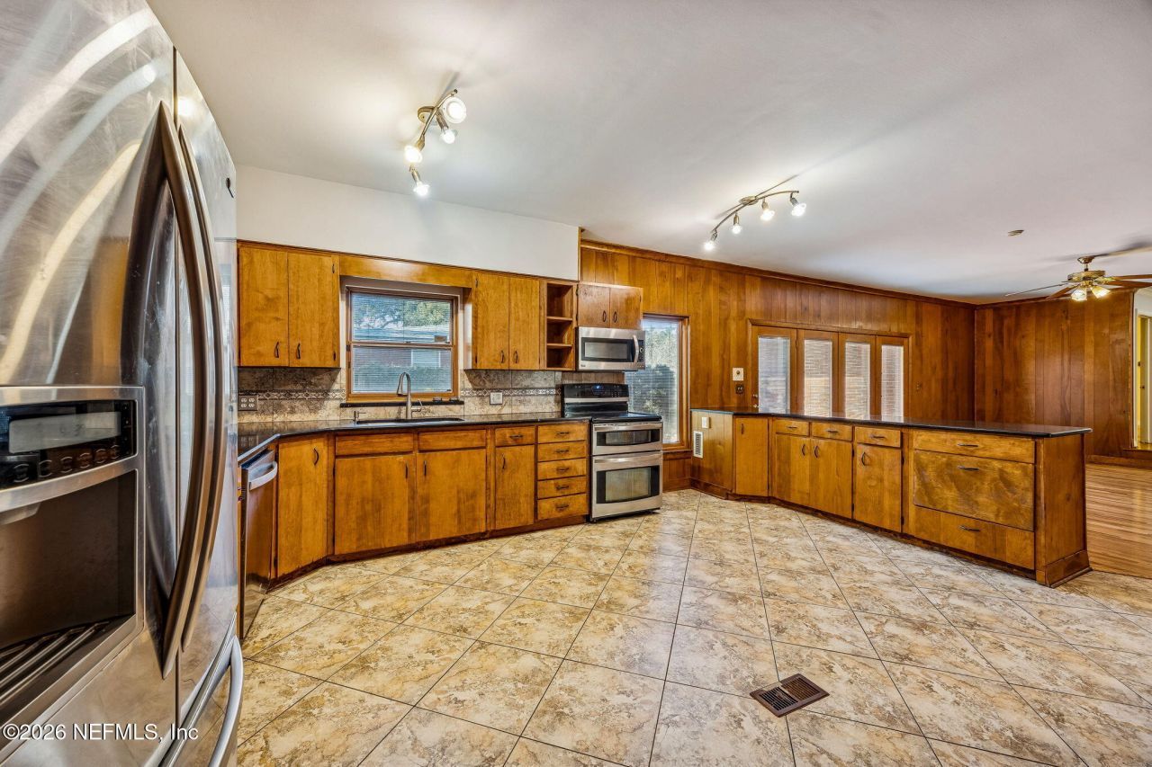 4768 Queen Lane, Jacksonville, FL 32210 Photo