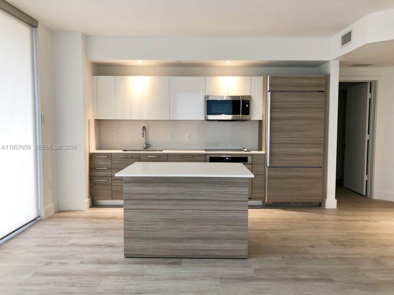 121 NE 34th St , Unit 2704, Miami, FL 33137 Photo