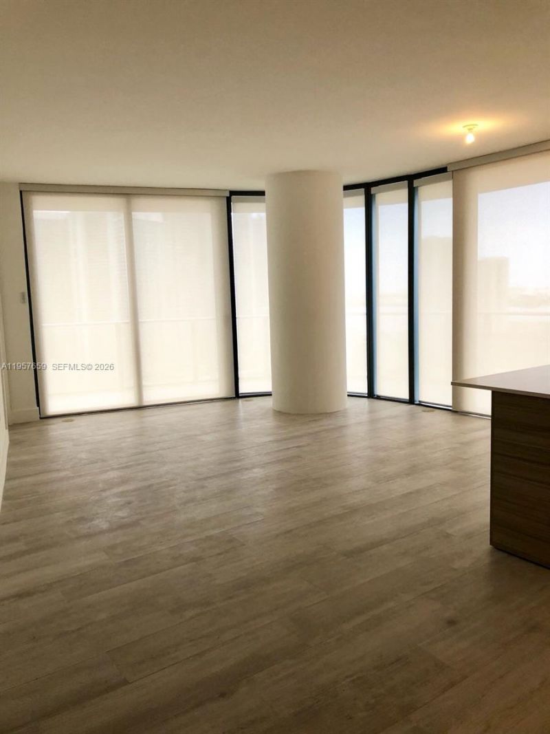 121 NE 34th St , Unit 2704, Miami, FL 33137 Photo