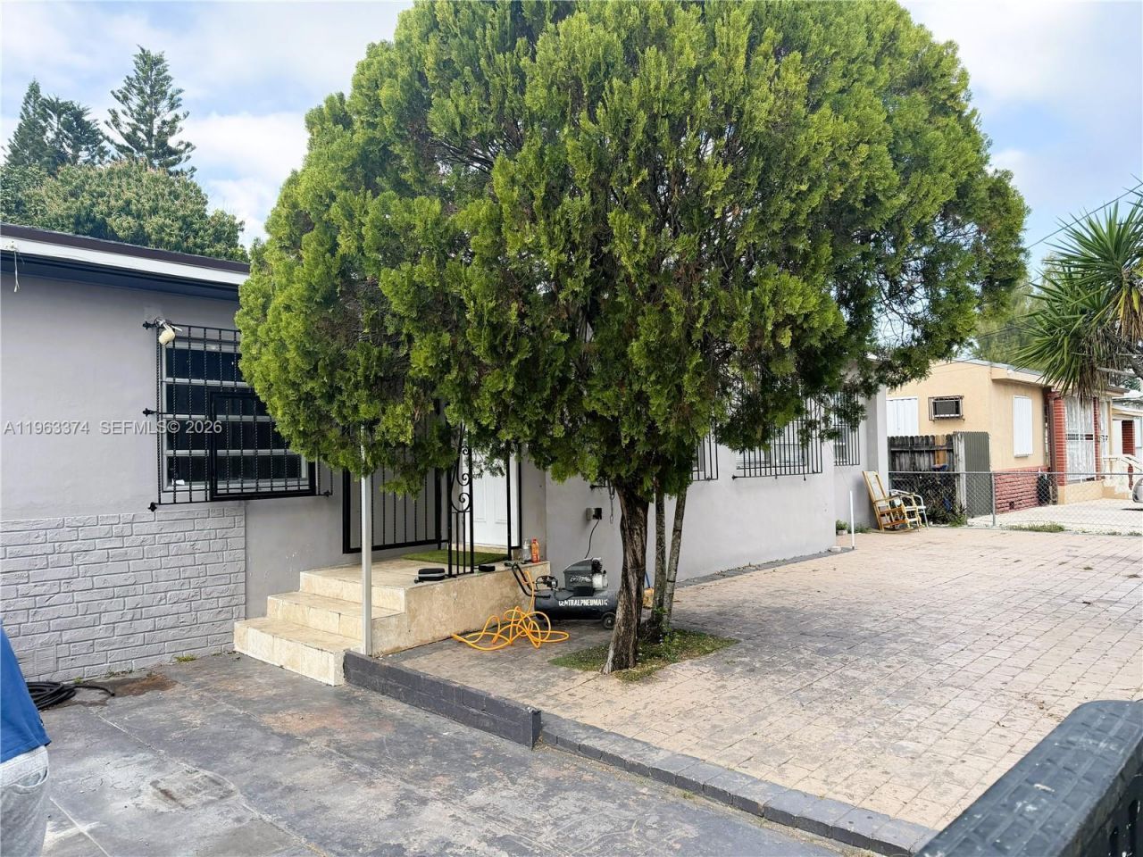 430 NW 53rd Ave , Miami, FL 33126 Photo