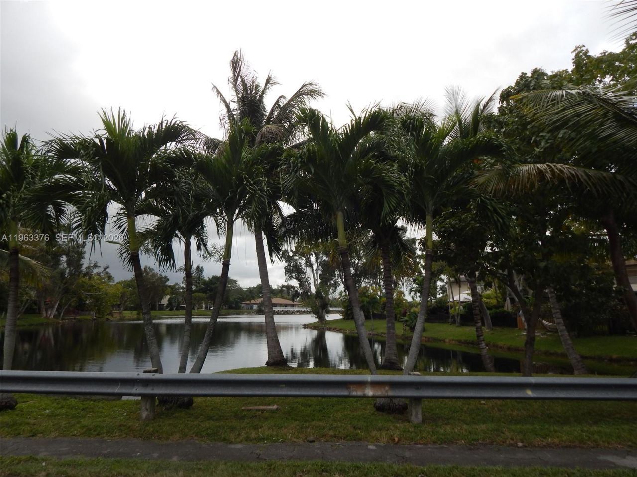 6959 SW 110th Ct, Miami, FL 33173 Photo