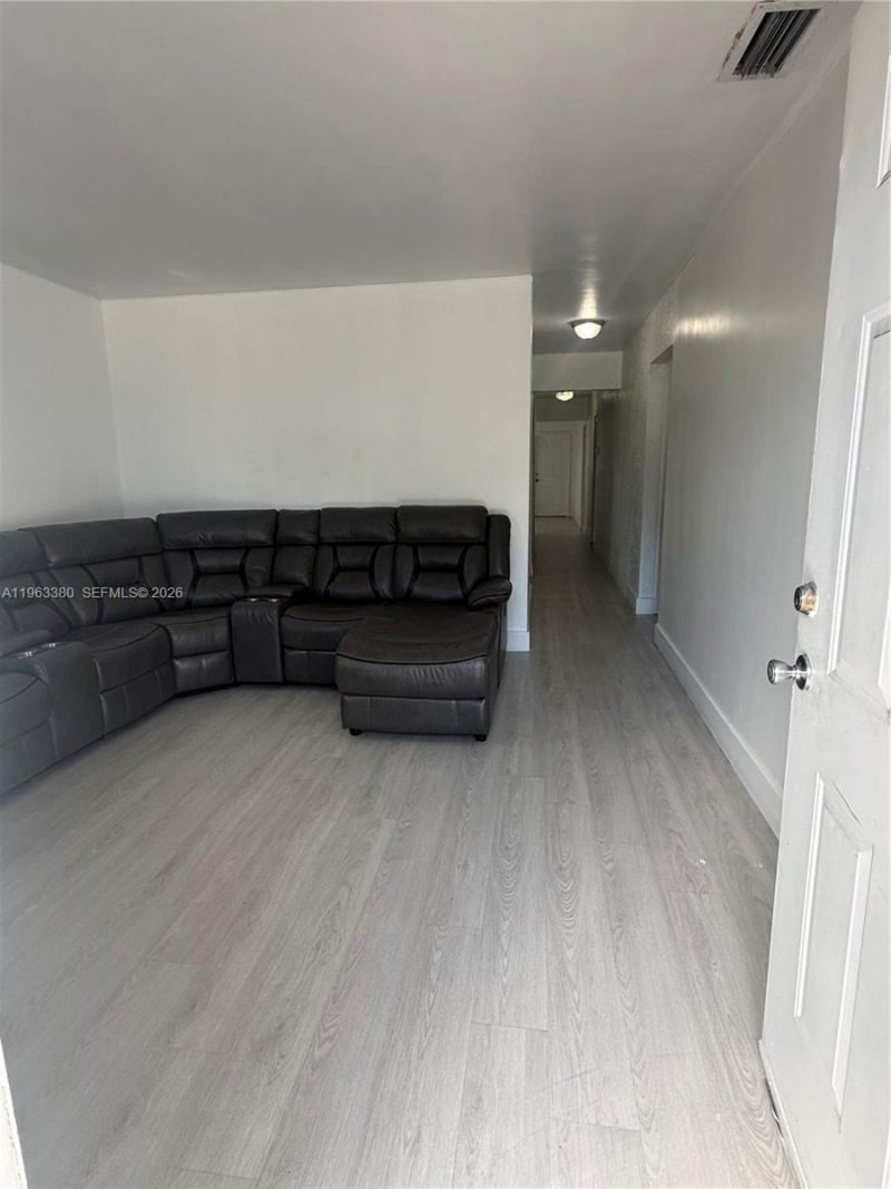 381 E 61st St , Hialeah, FL 33013 Photo