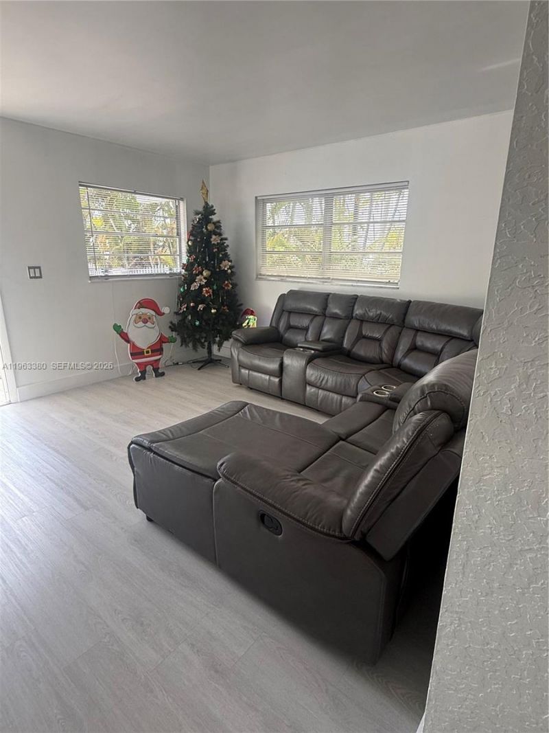 381 E 61st St , Hialeah, FL 33013 Photo