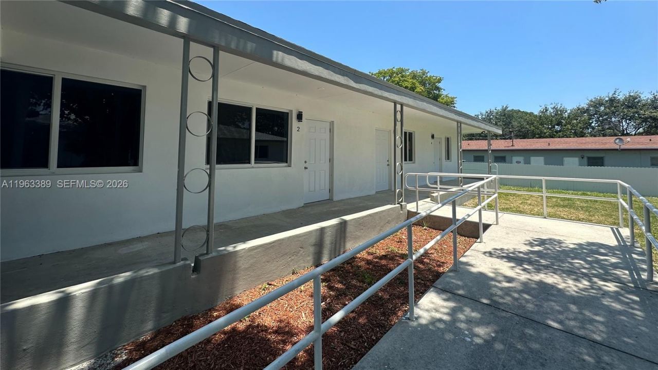 11115 NE 13th Ave, Unit 3, Miami, FL 33161 Photo