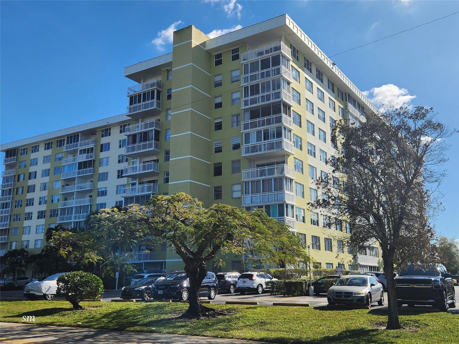 4400 Hillcrest Dr, Unit 404, Hollywood, FL 33021 Photo