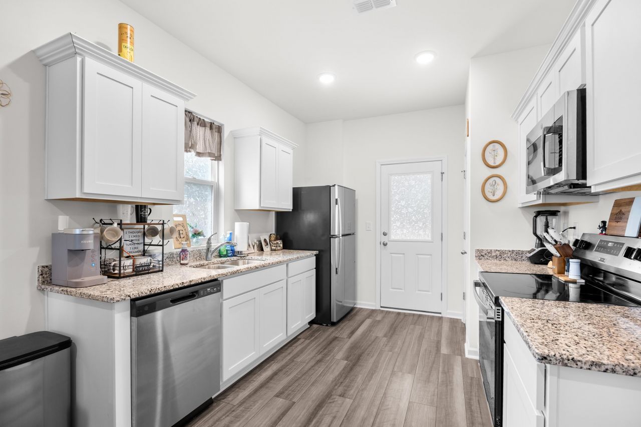 639 Muster Field Ct.  Photo 11