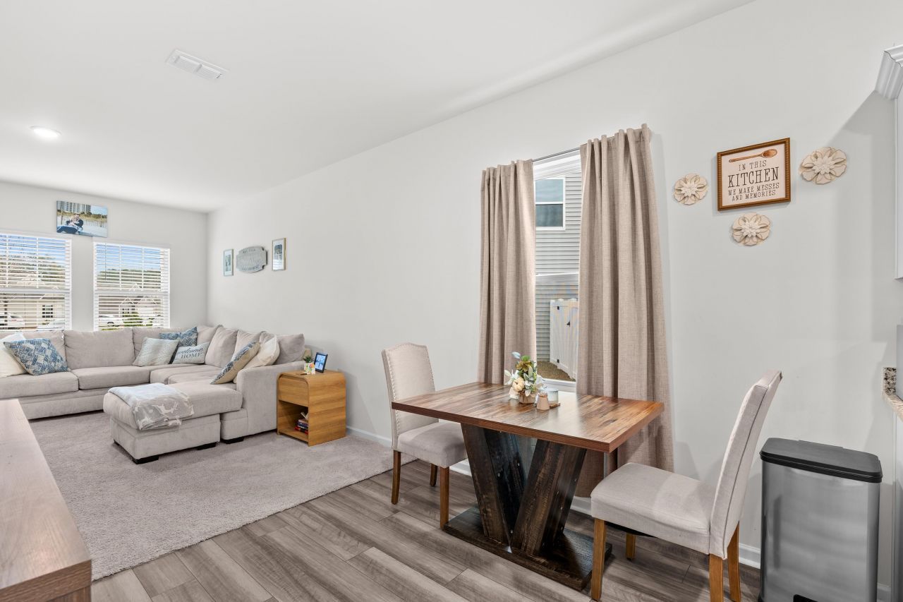 639 Muster Field Ct.  Photo 7