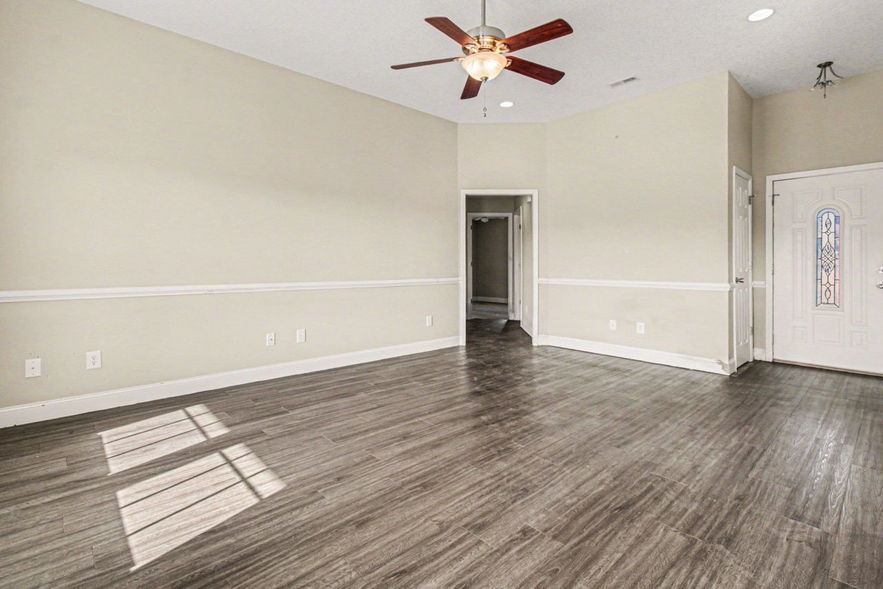 321 Millbrook Circle  Photo 4