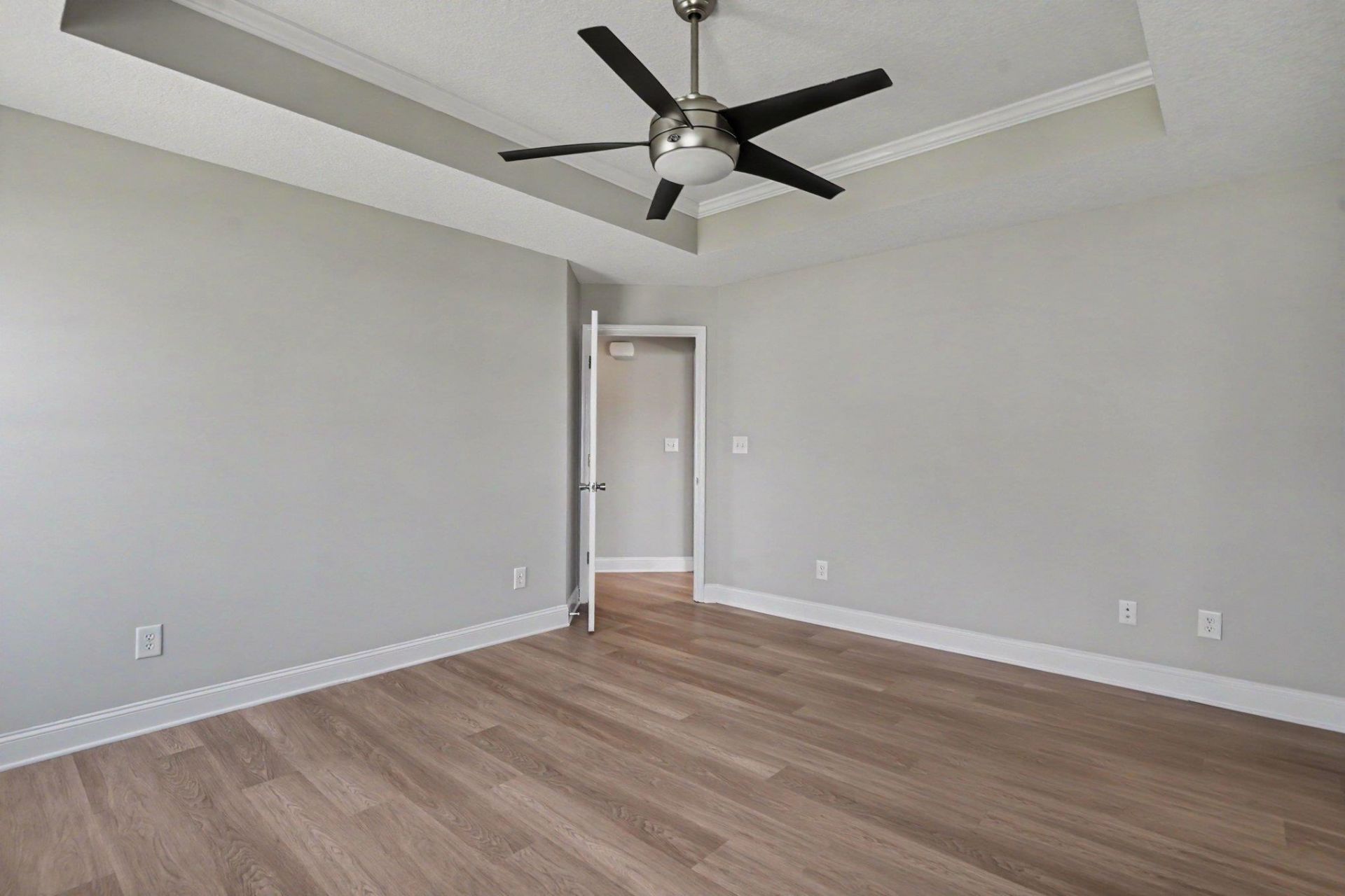 321 Millbrook Circle Photo 8