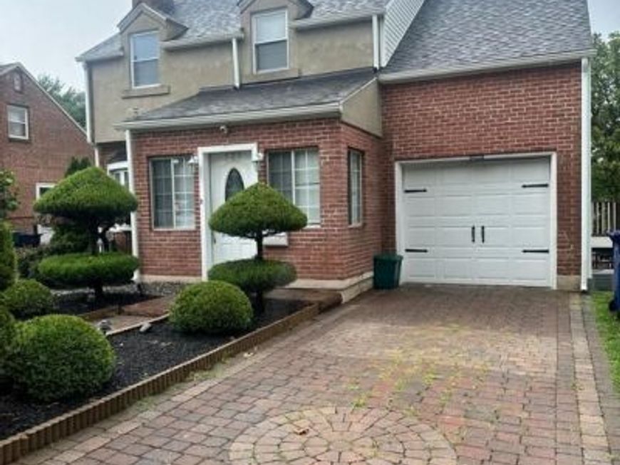 525 Dorchester Avenue, Reading, PA 19609 Main Photo