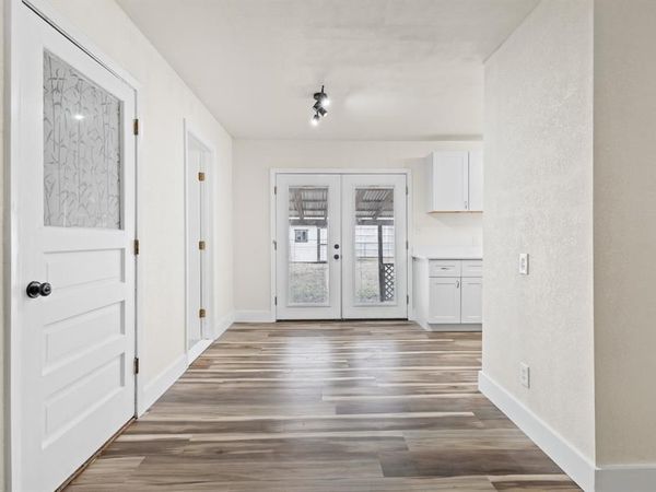 712 Pine Street, Hurst, TX 76053