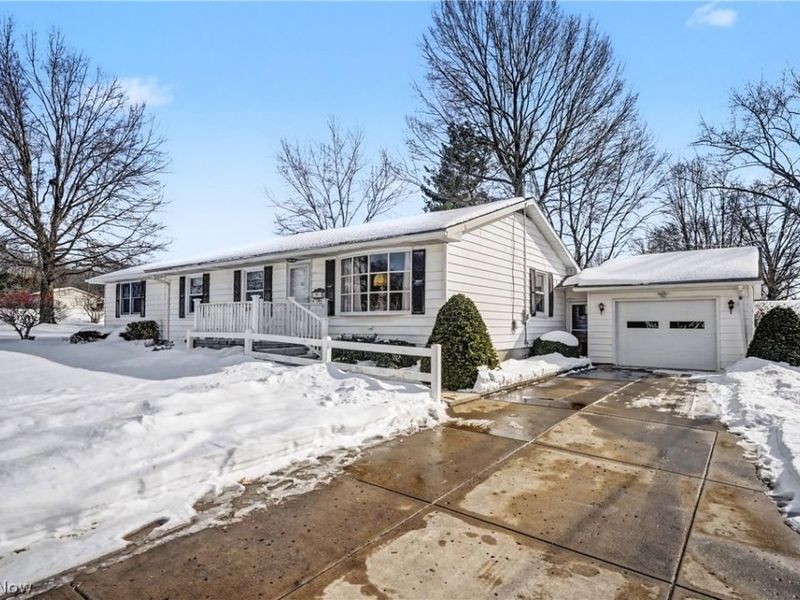 349 Bell Avenue, Columbiana, OH 44408 Photo 2