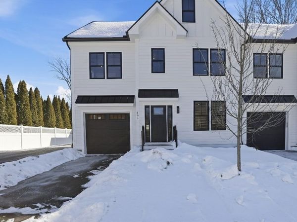 10 Webber Avenue, Unit 101, Bedford, MA 01730