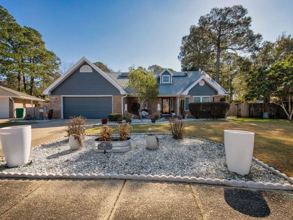 36 Tanglewood Circle, Fort Walton Beach, FL 32547