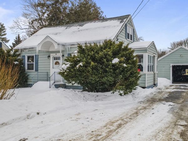 14 Mathews Avenue, Waterville, ME 04901