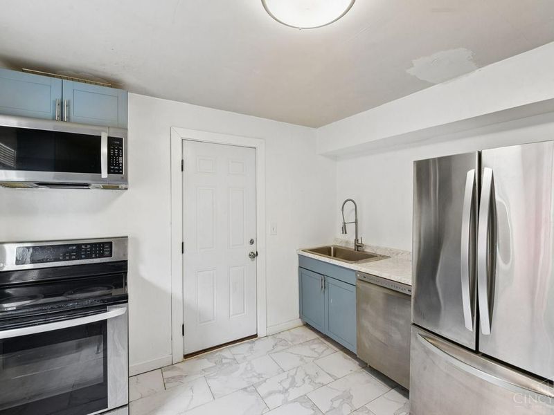 2183 Westwood Northern Boulevard, Cincinnati, OH 45225 Photo 12