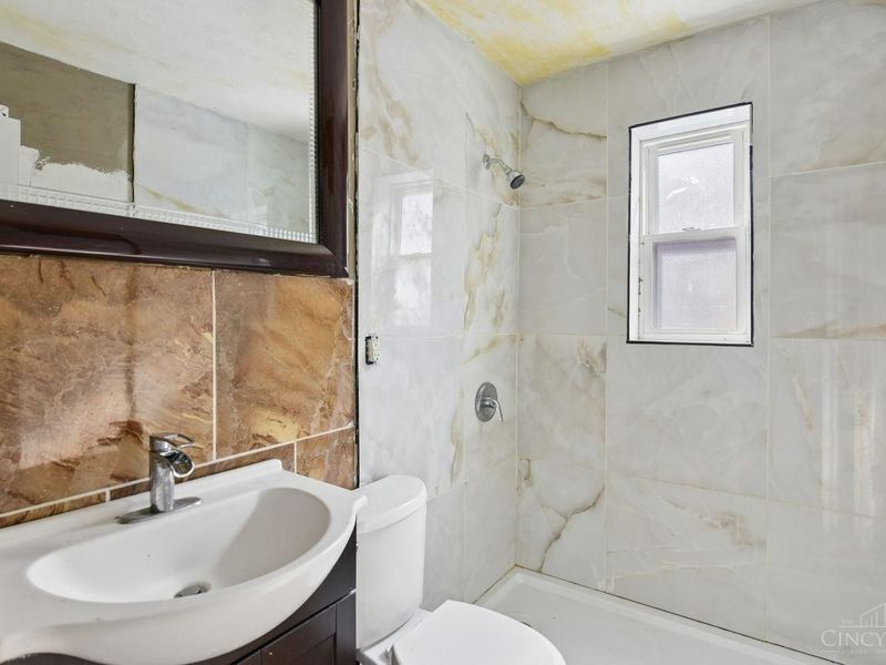 2183 Westwood Northern Boulevard, Cincinnati, OH 45225 Photo 31