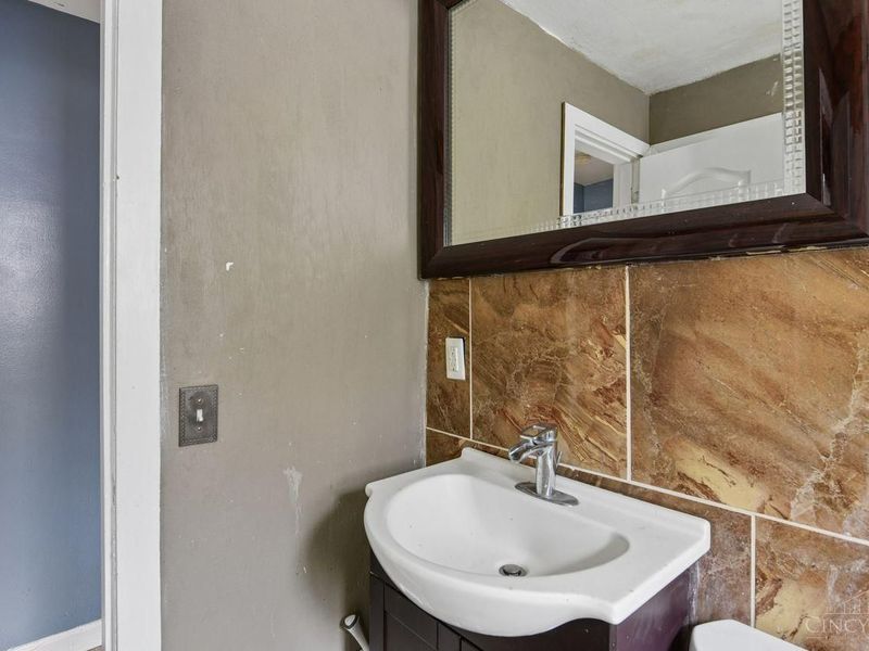 2183 Westwood Northern Boulevard, Cincinnati, OH 45225 Photo 33