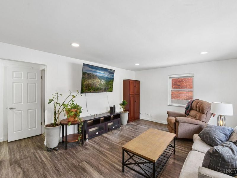 2183 Westwood Northern Boulevard, Cincinnati, OH 45225 Photo 5