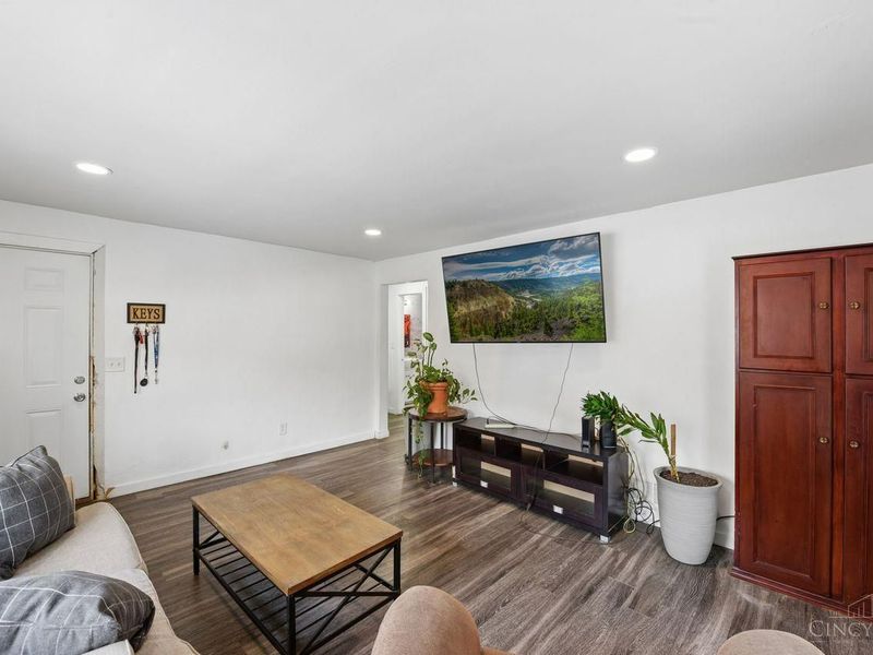 2183 Westwood Northern Boulevard, Cincinnati, OH 45225 Photo 7