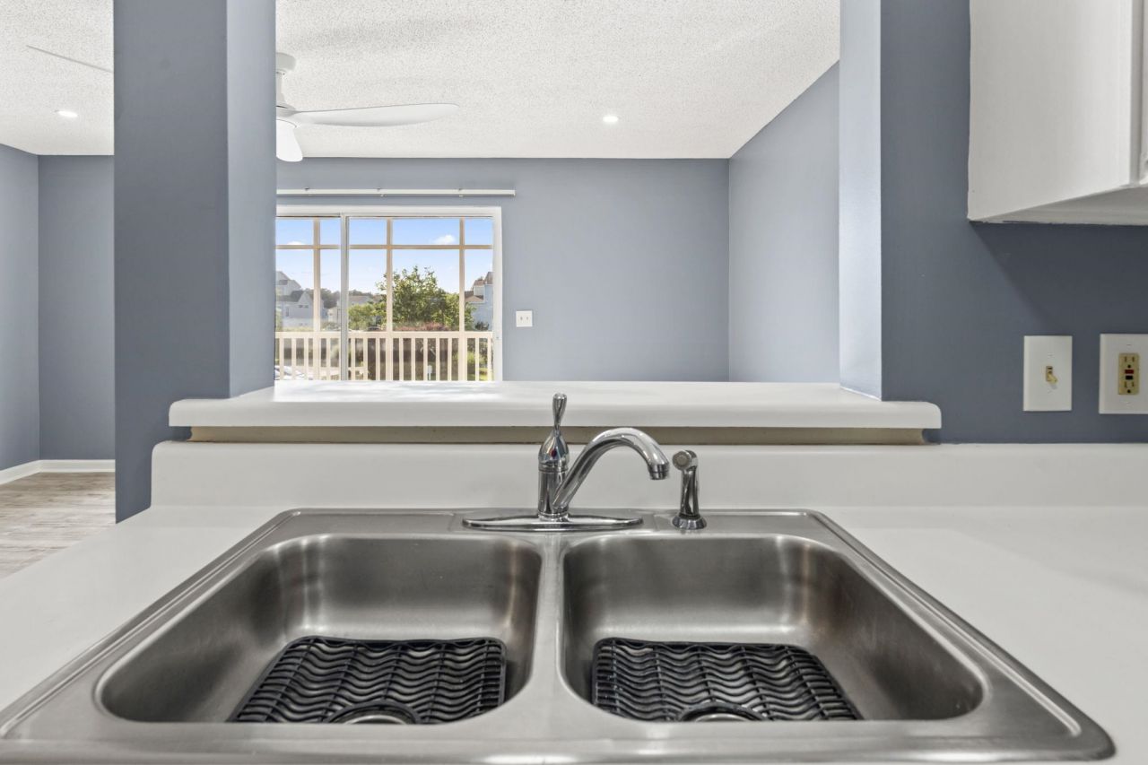 2258 Essex Dr. Photo 10