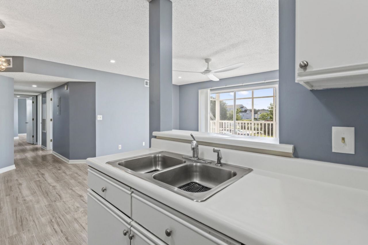 2258 Essex Dr. Photo 11