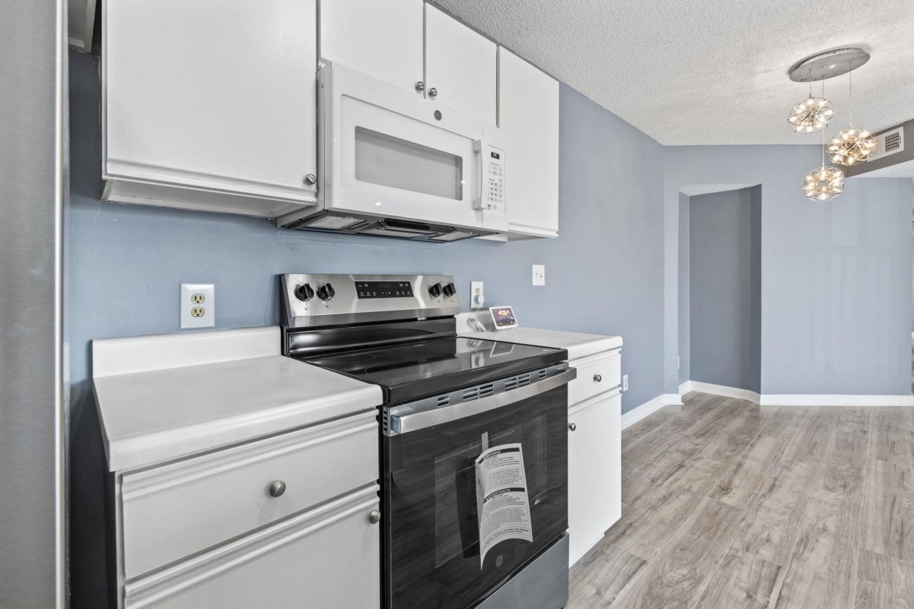 2258 Essex Dr. Photo 12