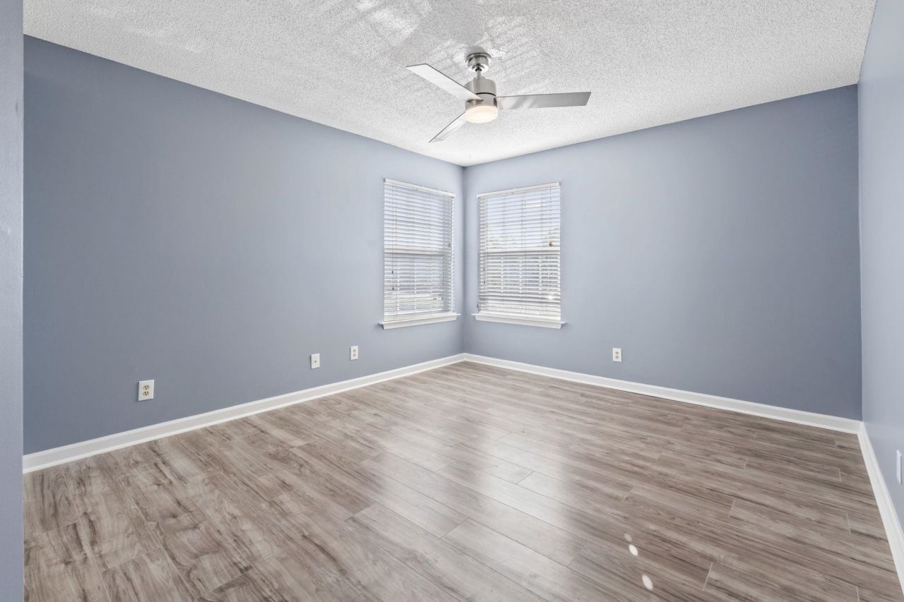 2258 Essex Dr. Photo 25