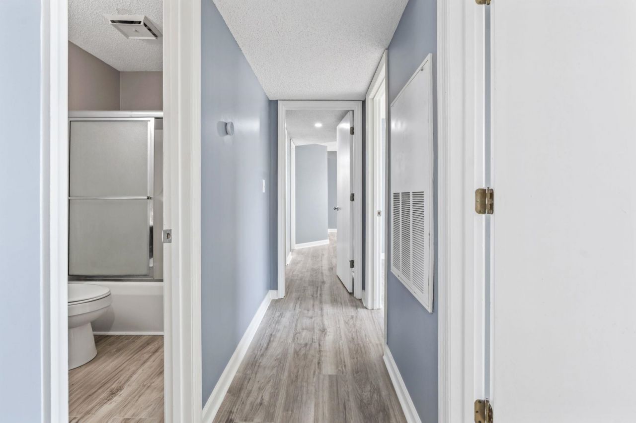 2258 Essex Dr. Photo 34