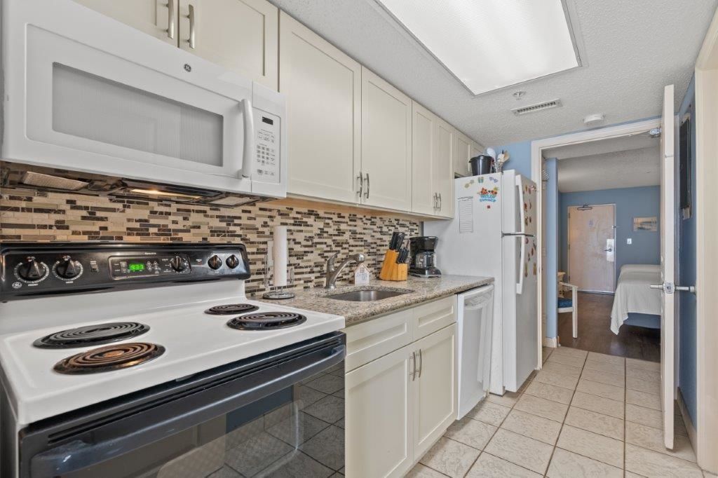 2701 S Ocean Blvd.  Photo 6