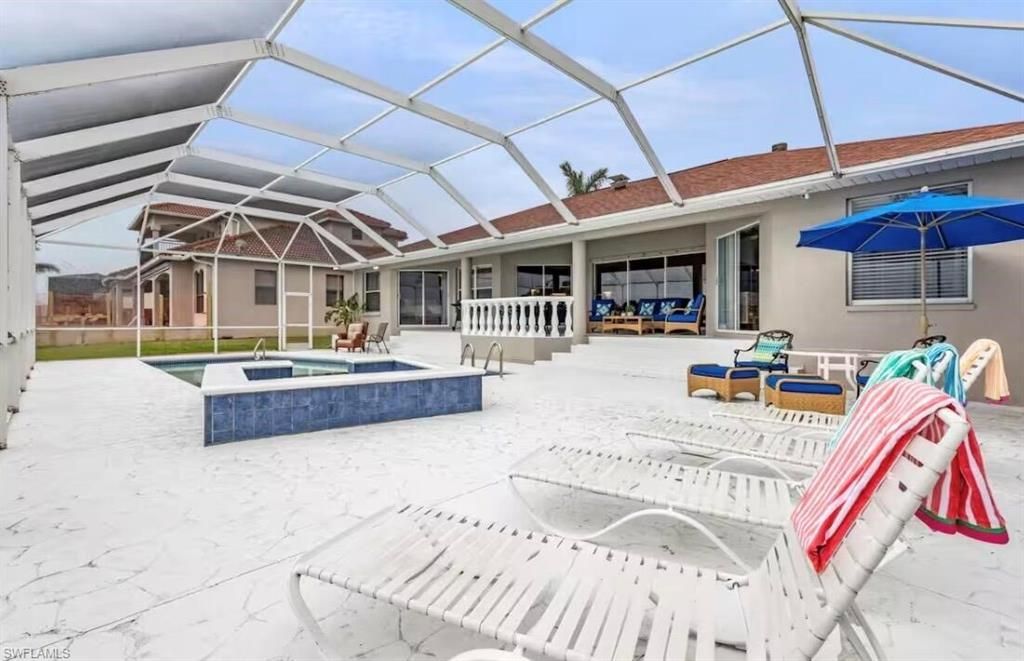 5701 Riverside Dr, Cape Coral, FL 33904 Photo