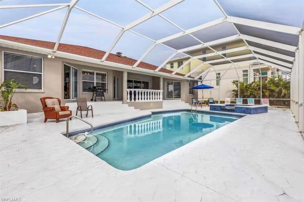 5701 Riverside Dr, Cape Coral, FL 33904 Photo