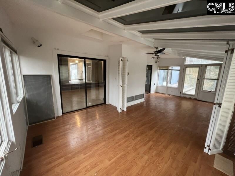 1849 Woodvalley Drive  Photo 15