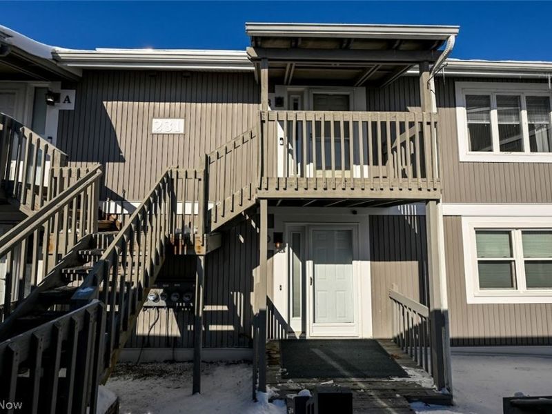 231 Portage Lakes Drive, Akron, OH 44319 Photo 1