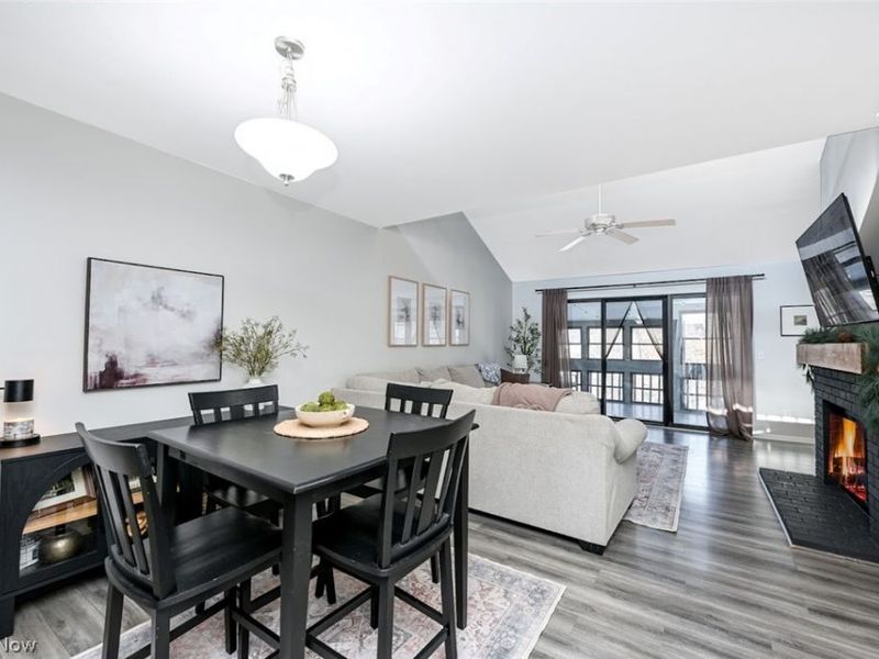 231 Portage Lakes Drive, Akron, OH 44319 Photo 10