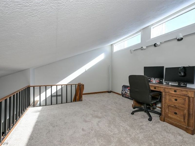 231 Portage Lakes Drive, Akron, OH 44319 Photo 22