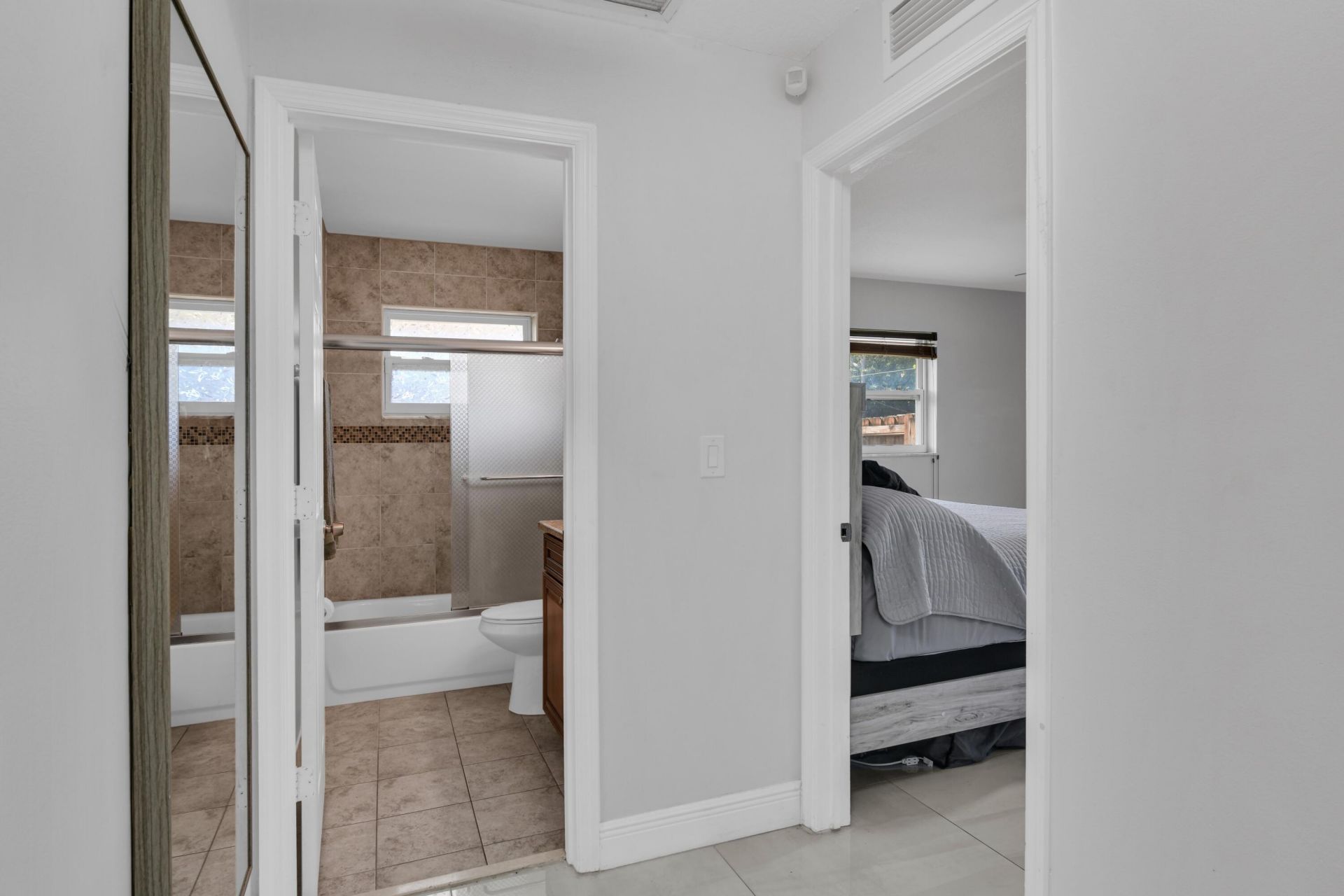 3150 Gulfstream Road, Palm Springs, FL 33461 Photo