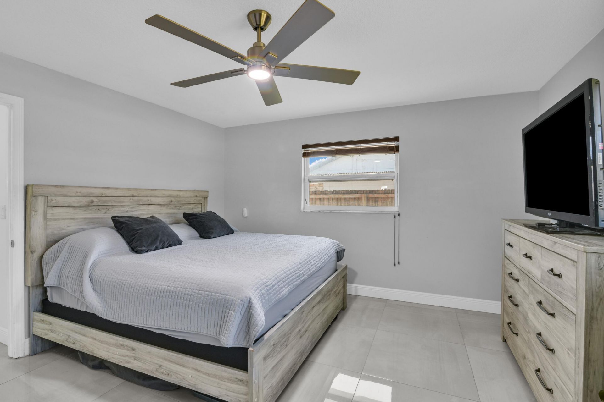 3150 Gulfstream Road, Palm Springs, FL 33461 Photo