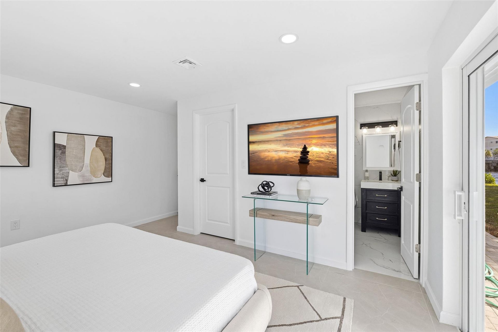 1710 SW 1st Avenue, Pompano Beach, FL 33060 Photo