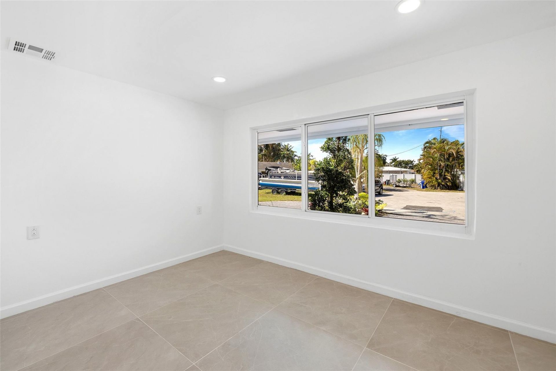 1710 SW 1st Avenue, Pompano Beach, FL 33060 Photo