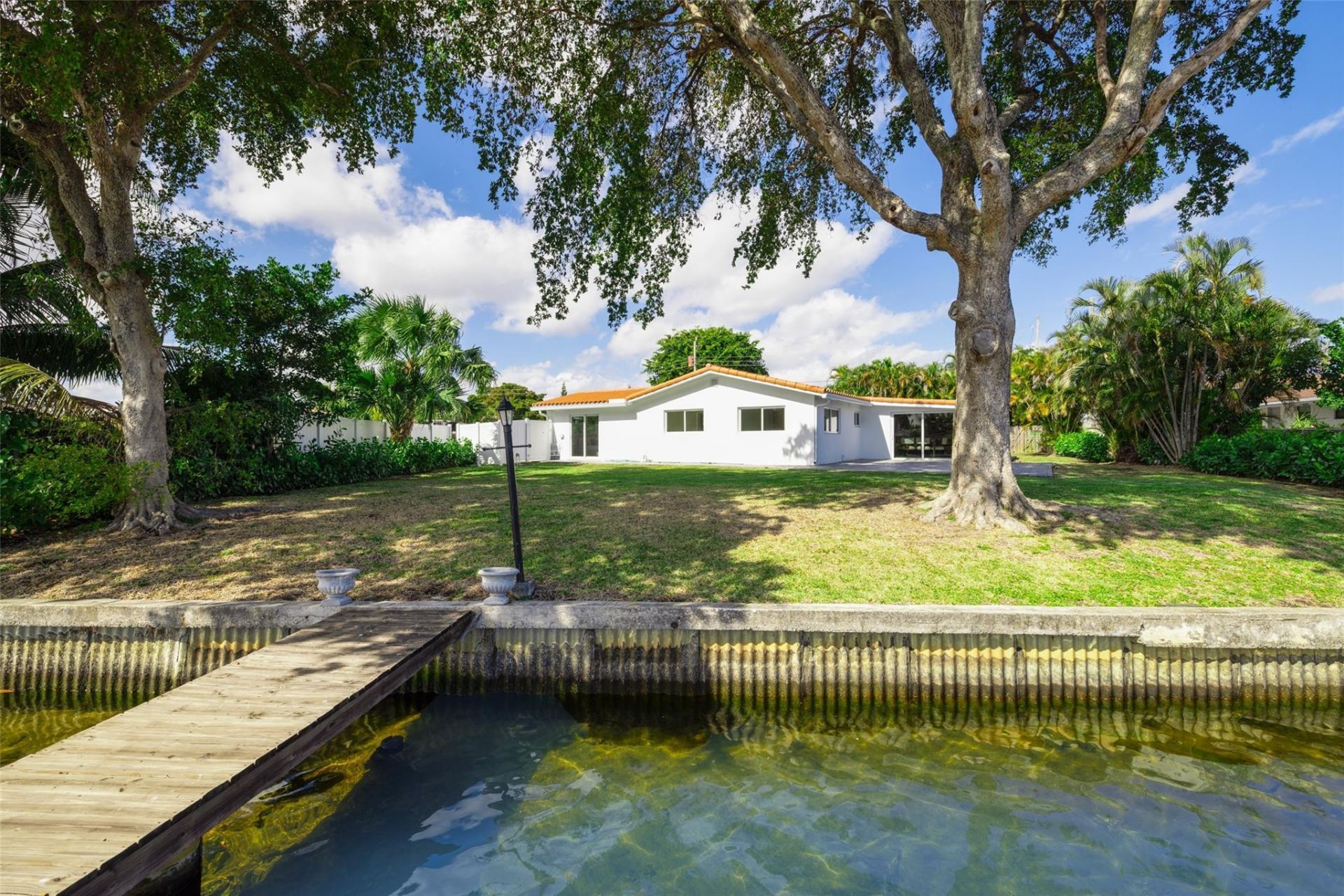 1710 SW 1st Avenue, Pompano Beach, FL 33060 Photo