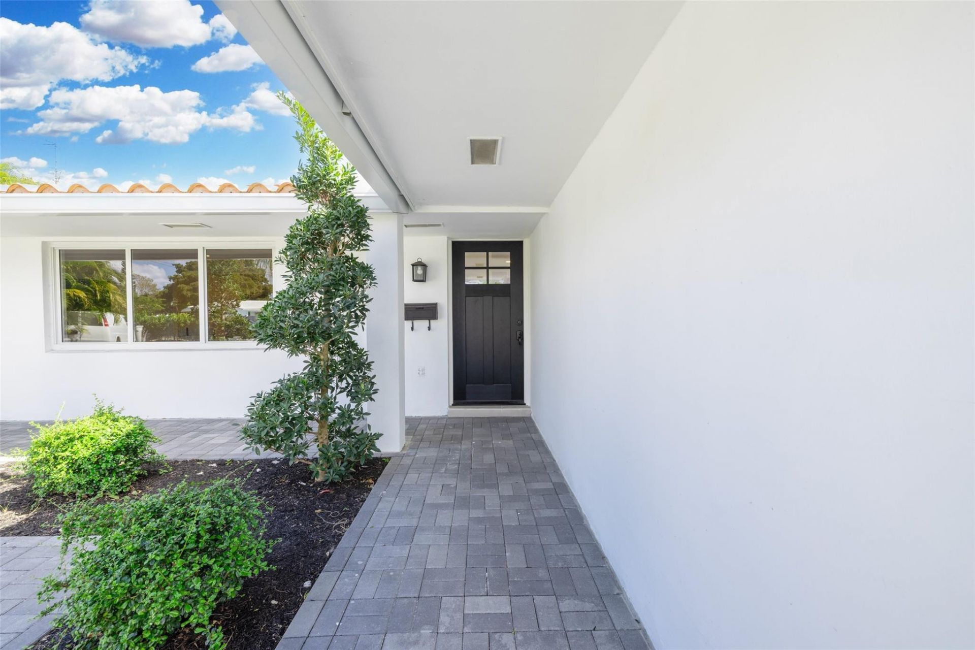 1710 SW 1st Avenue, Pompano Beach, FL 33060 Photo