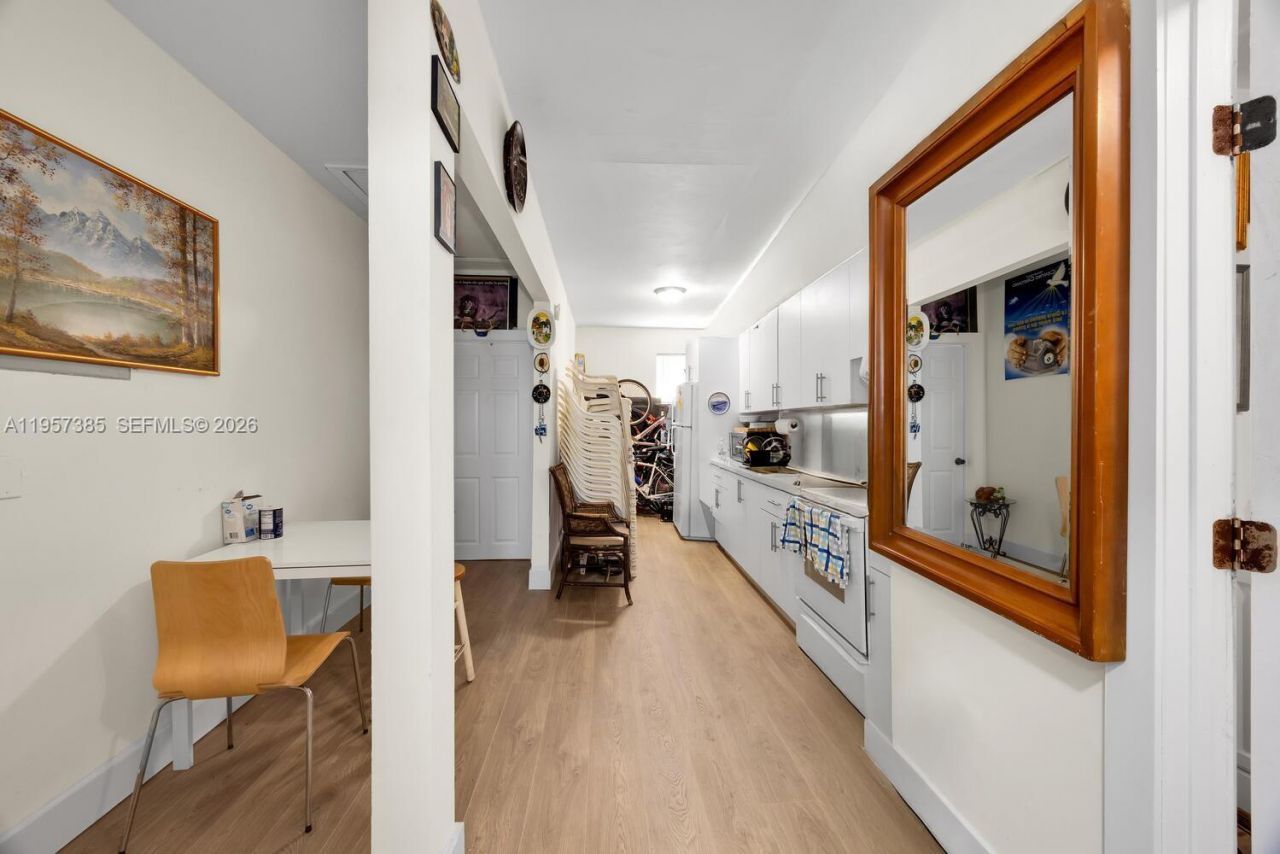 1362 SW 2nd St , Miami, FL 33135 Photo