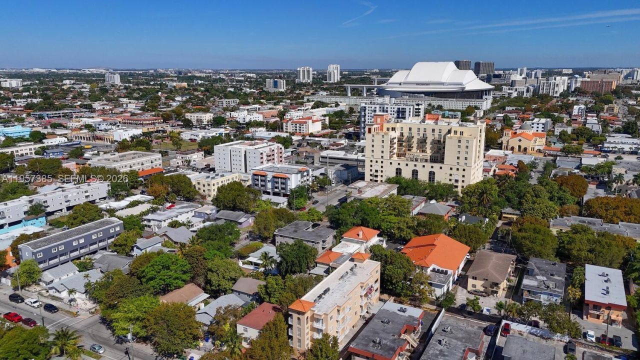 1362 SW 2nd St , Miami, FL 33135 Photo