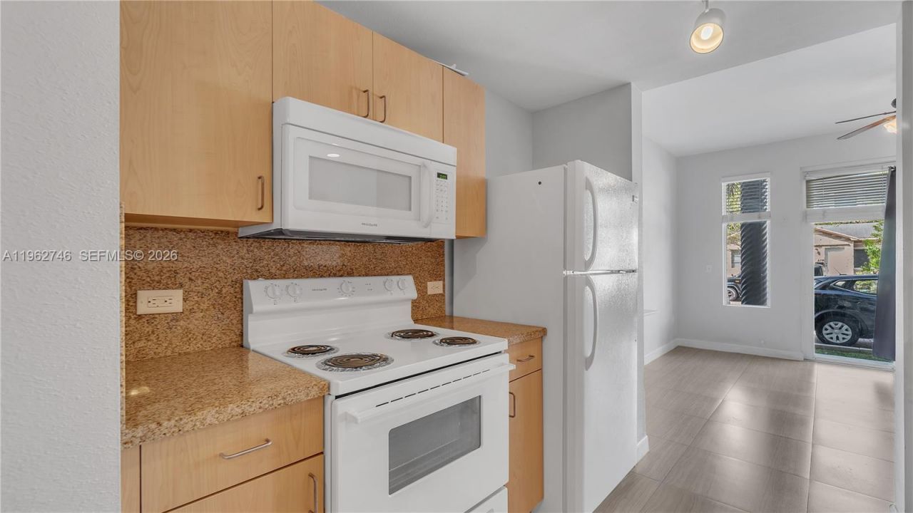 533 NE 3rd Ave, Unit 140, Fort Lauderdale, FL 33301 Photo