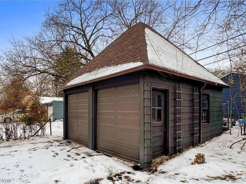 3145 Huntington Road, Cleveland, OH 44120 Photo 28