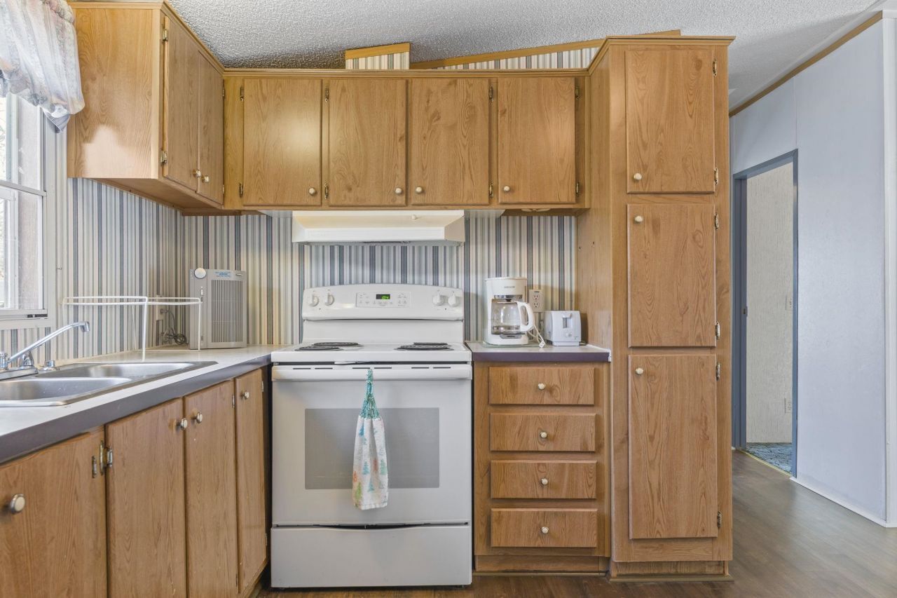 512 Folly Estates Dr. Photo 11